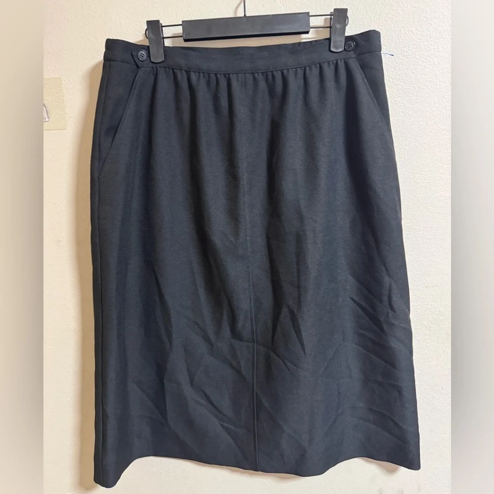 Vintage Leslie Fay Haberdashery Pencil Skirt – Size 16 – Black, Made in USA
